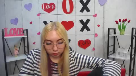 BeatriceFlyy online show from 03/05/25, 04:24