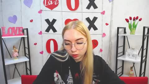 BeatriceFlyy online show from 03/06/25, 11:14