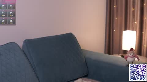 Snapshot of beatrixcutsforth chatting on 01/25/25, 01:19 Beatrix or Triss3 online show from 01/25/25, 01:19