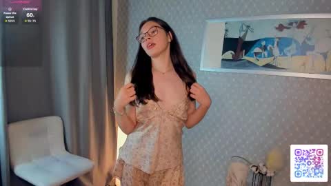 Snapshot of beatrixcutsforth chatting on 09/24/25, 07:28 Beatrix or Triss3 online show from 09/24/25, 07:28