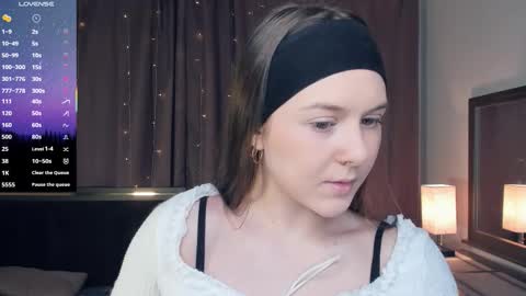 Snapshot of beatrixcutsforth chatting on 10/07/25, 05:26 Beatrix or Triss3 online show from 10/07/25, 05:26