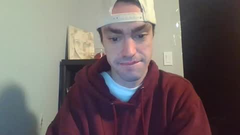 Snapshot of beaulieu2027 chatting on 12/19/25, 02:18 beaulieu2027 online show from 12/19/25, 02:18