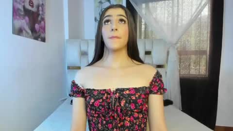 Snapshot of beautiful_doll888 chatting on 04/24/26, 09:28 Valeria online show from 04/24/26, 09:28