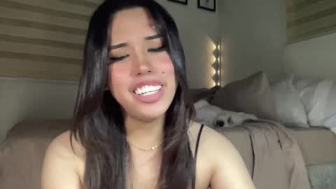 Snapshot of beautiful_lust69 chatting on 05/14/26, 03:52 Sweet Aya online show from 05/14/26, 03:52