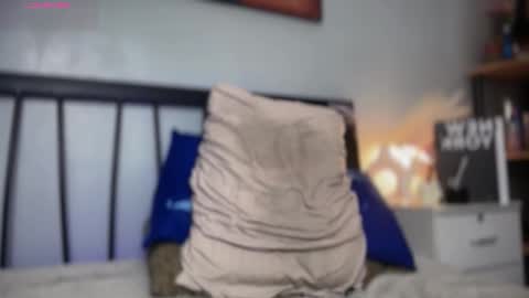 Snapshot of beautiful_lustx chatting on 03/18/26, 06:44 beautiful_lustx online show from 03/18/26, 06:44