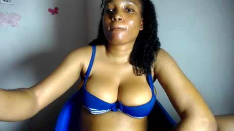 Snapshot of beautiful_moanna chatting on 07/14/26, 02:05 moanna online show from 07/14/26, 02:05