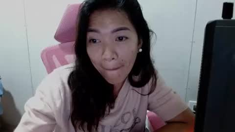 Snapshot of beautiful_sm1le chatting on 02/21/26, 08:04 Smiley online show from 02/21/26, 08:04