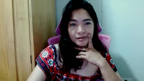 Snapshot of beautiful_sm1le chatting on 03/27/26, 05:24 Smiley online show from 03/27/26, 05:24