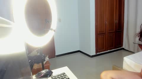Snapshot of beautifulchleo chatting on 12/28/24, 02:11 Chleo online show from 12/28/24, 02:11