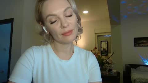 Beautifulkollette online show from 12/30/24, 11:59