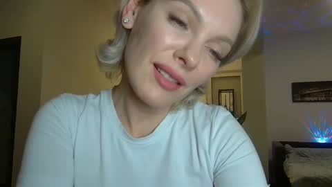 Beautifulkollette online show from 01/03/25, 11:01