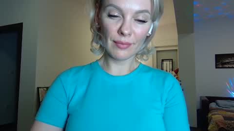 Beautifulkollette online show from 01/17/25, 10:23