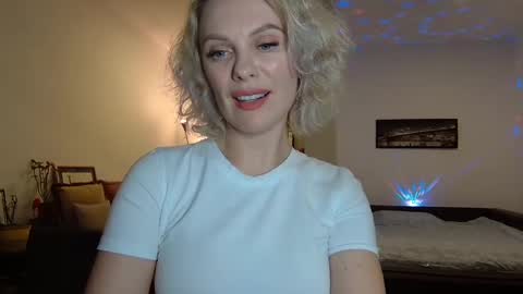 Beautifulkollette online show from 02/04/25, 08:38