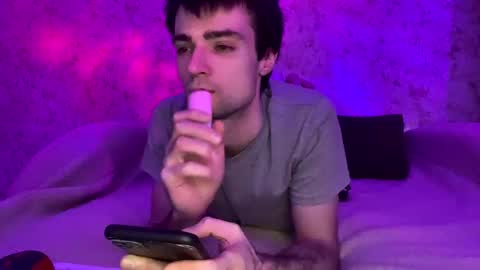 Nik online show from 02/05/25, 03:13