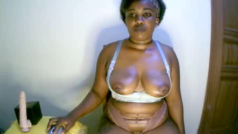 Snapshot of beautifulpeach2 chatting on 01/21/25, 07:06 beautifulpeach2 online show from 01/21/25, 07:06