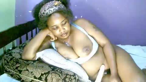 Snapshot of beautifulpeach2 chatting on 03/06/25, 12:30 beautifulpeach2 online show from 03/06/25, 12:30