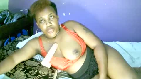 Snapshot of beautifulpeach2 chatting on 03/07/25, 01:07 beautifulpeach2 online show from 03/07/25, 01:07