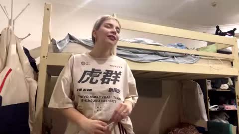 Mia online show from 02/28/26, 05:14