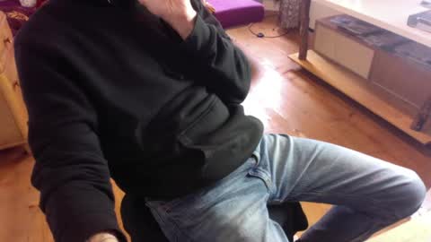 beautifulworld33 online show from 10/16/25, 07:42