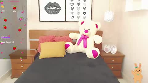 beautty_pink online show from 12/15/24, 08:04