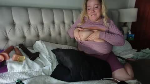 Snapshot of beauty4agent chatting on 01/29/25, 11:25 beauty4agent online show from 01/29/25, 11:25