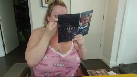 Snapshot of beauty4agent chatting on 09/15/25, 07:14 beauty4agent online show from 09/15/25, 07:14