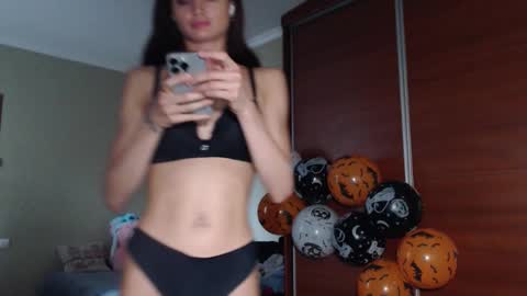 Maria online show from 10/13/25, 08:14