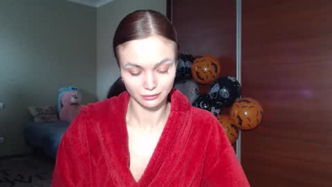Snapshot of beauty_fruity chatting on 11/10/25, 07:40 Maria online show from 11/10/25, 07:40