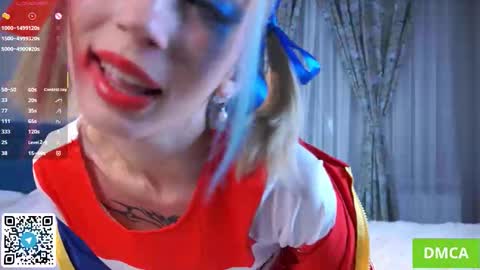 Snapshot of beauty_fuel chatting on 10/28/25, 04:42 Polly online show from 10/28/25, 04:42