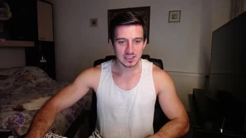 Mia and Jake online show from 11/10/25, 01:10