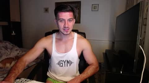 Mia and Jake online show from 11/12/25, 09:47