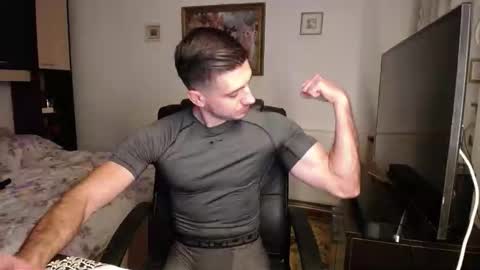 Mia and Jake online show from 11/13/25, 02:49