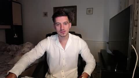 Mia and Jake online show from 11/15/25, 07:49