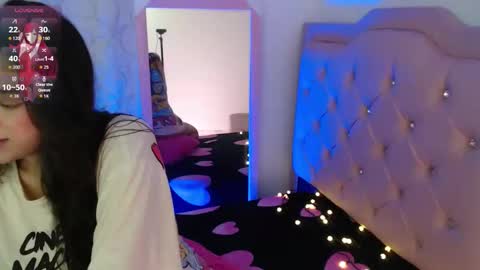 lana online show from 11/17/25, 03:12