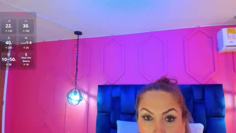 Snapshot of beauty_milf4 chatting on 11/18/25, 11:36 Chantall online show from 11/18/25, 11:36