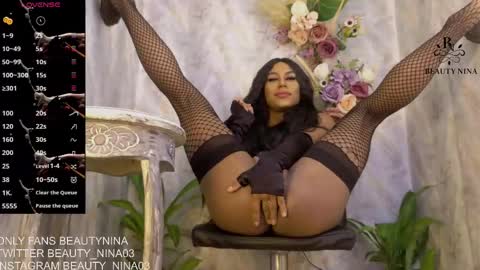 Snapshot of beauty_nina chatting on 09/17/25, 02:41 beauty_nina online show from 09/17/25, 02:41