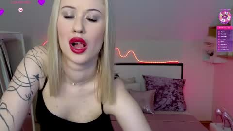 Snapshot of beauty_sashaxx chatting on 04/29/26, 05:30 beauty Sasha online show from 04/29/26, 05:30