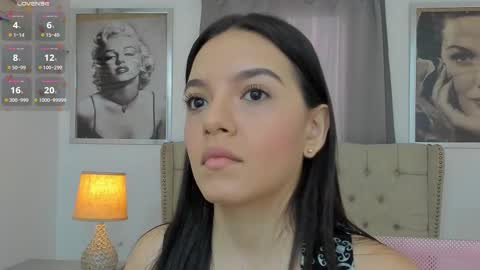 Ariana Reyes online show from 10/02/25, 12:23