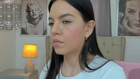 Snapshot of beautyari_ chatting on 03/03/26, 12:22 Ariana Reyes online show from 03/03/26, 12:22