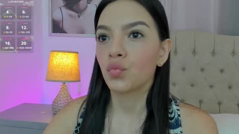 Snapshot of beautyari_ chatting on 03/17/26, 12:30 Ariana Reyes online show from 03/17/26, 12:30