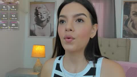 Snapshot of beautyari_ chatting on 03/21/26, 12:10 Ariana Reyes online show from 03/21/26, 12:10