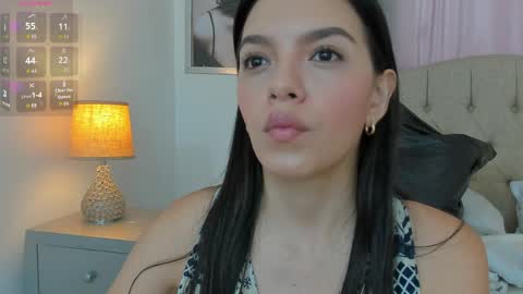 Snapshot of beautyari_ chatting on 04/07/26, 12:38 Ariana Reyes online show from 04/07/26, 12:38