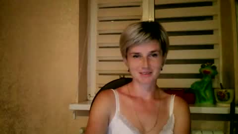 Snapshot of beautyksenia chatting on 09/08/25, 06:29 BeautyKsenia online show from 09/08/25, 06:29
