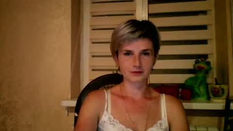Snapshot of beautyksenia chatting on 09/15/25, 06:19 BeautyKsenia online show from 09/15/25, 06:19