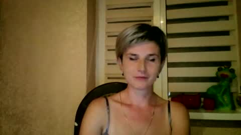 Snapshot of beautyksenia chatting on 09/17/25, 06:20 BeautyKsenia online show from 09/17/25, 06:20