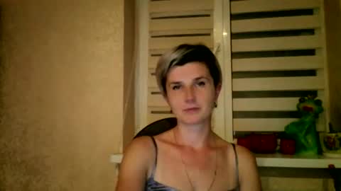 Snapshot of beautyksenia chatting on 09/19/25, 07:03 BeautyKsenia online show from 09/19/25, 07:03