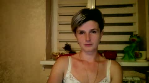 Snapshot of beautyksenia chatting on 10/17/25, 06:54 BeautyKsenia online show from 10/17/25, 06:54