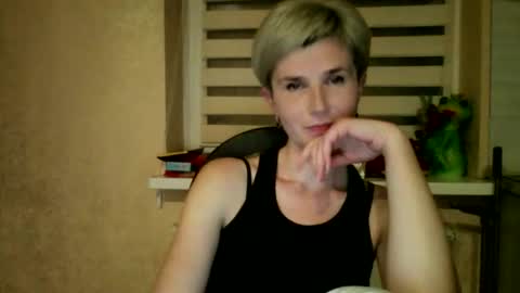 Snapshot of beautyksenia chatting on 03/11/26, 08:59 BeautyKsenia online show from 03/11/26, 08:59