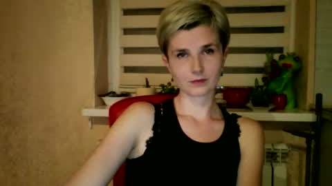 Snapshot of beautyksenia chatting on 03/21/26, 08:01 BeautyKsenia online show from 03/21/26, 08:01