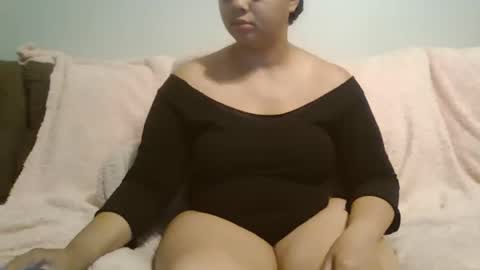 Snapshot of beautyloves chatting on 10/12/25, 07:02 Beauty online show from 10/12/25, 07:02